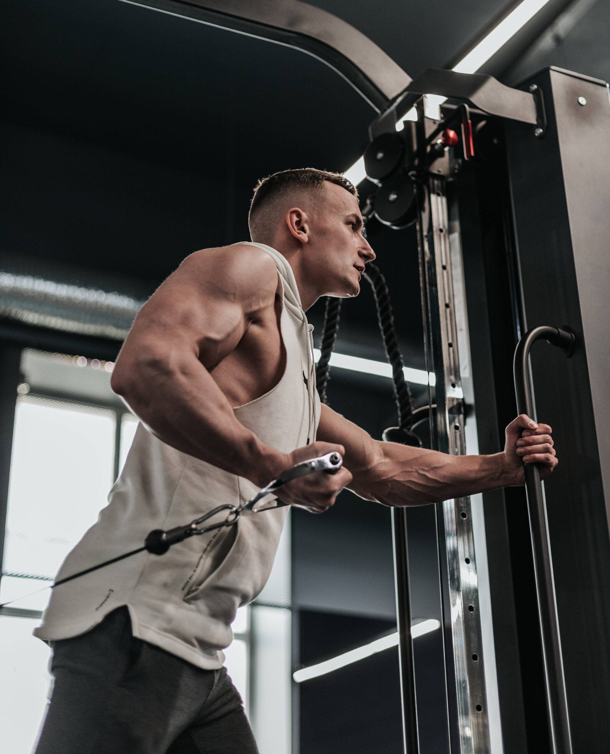 Мужская программа тренировок в зале: РОСТ МЫШЕЧНОЙ МАССЫ + снижены осевые